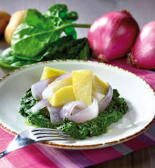 Spinaci, cipolle e patate in agrodolce