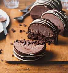 Brazo helado de chocolate