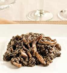 Arroz negro cremoso con calamares