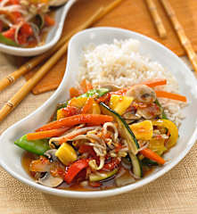 蒸蔬菜飯佐甜酸醬