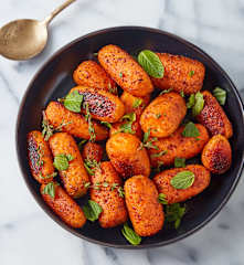 Peeler Roasted Carrots with Mint and Thyme (TM5)