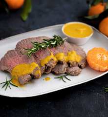 Ternera con salsa de mandarinas