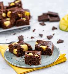 Owsiane brownie z mango