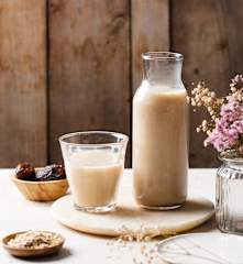 Boisson aux dattes et à l'avoine