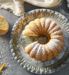 Bundt cake de nata y cítricos