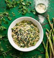 Risoto de cevada perolada, agrião e espargos