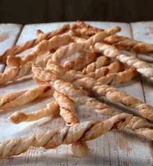 Palitos de hojaldre con jamón (sin gluten)