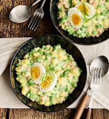 Erbsen-Kartoffel-Topf mit Eiern