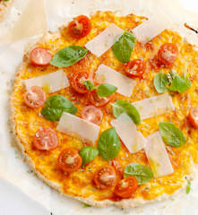 Piza caprese sem glúten
