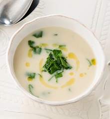 Sopa de feijão branco e nabiças