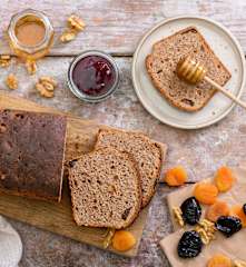 Pain aux différents fruits secs