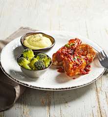 Involtini al pomodoro con purè di patate e contorno di broccoli