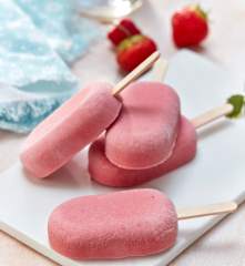 Erdbeer-Himbeer-Joghurt-Pops