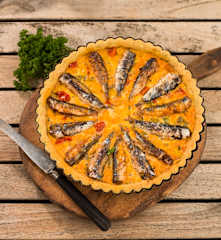 Tarte de sardinha em conserva