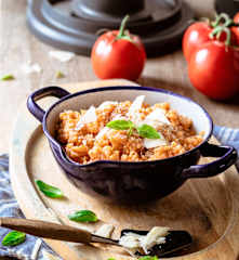 Risotto sain à la tomate et au parmesan