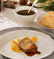 Magret de pato con foie, manzanas y salsa de Pedro Ximénez