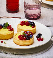 Cestini di crema e frutta (vegan)