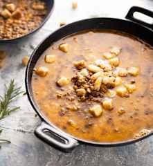Zuppa di legumi vegetariana