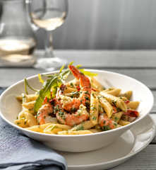 Pennette allo zafferano e gamberetti