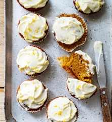 Petits muffins à la carotte, glaçage au citron
