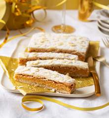 Pastel ruso con praliné de avellanas