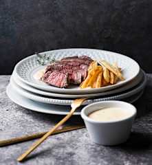 Filetto di manzo sottovuoto con salsa bernese