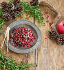 Patê de queijo com romã