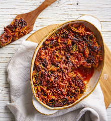 Rosette ricotta e spinaci con ragù di salsiccia