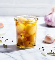 Confit garlic