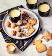 Truffes à l'orange, sablés au curry et crème anglaise curry-orange