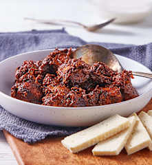 Carne en chile negro (Black Diamond)