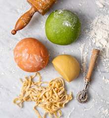 Čerstvé těsto na těstoviny