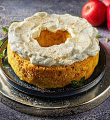 Torta mele e zenzero al Varoma