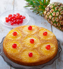Torta rovesciata all'ananas