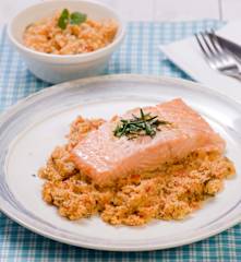 Losos na rajčatovém kuskusu
