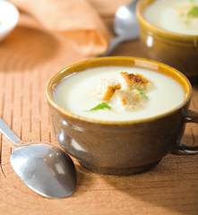 Zupa selerowa aksamitna