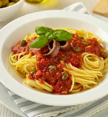 Pikantní sicilské špagety