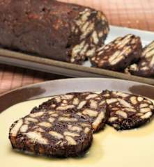 Salame di cioccolato in crema inglese