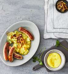 Kartoffel-Apfel-Ragout mit Bratwürstchen