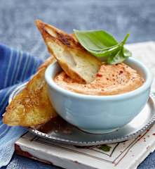 Paprika-Walnuss-Dip