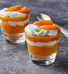 Bicchierini dolci alle albicocche