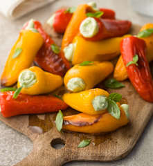 Mini Peppers Stuffed with Homemade Ricotta - Piccoli peperoni ripieni di ricotta