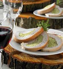 Gefüllter Putenrollbraten