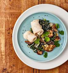 Involtini di sogliola con verdure all'orientale