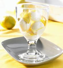 Buttermilch-Zitronen-Eis
