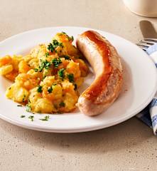 Kartoffel-Möhren-Gemüse mit Bratwurst