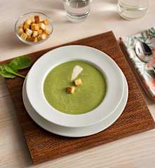 Crema de espinacas y quesitos