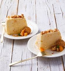 Semifreddo albicocche e amaretti