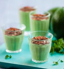 Sopa de abacate e bacon