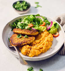 Gemüsefrikadellen mit Süßkartoffelpüree